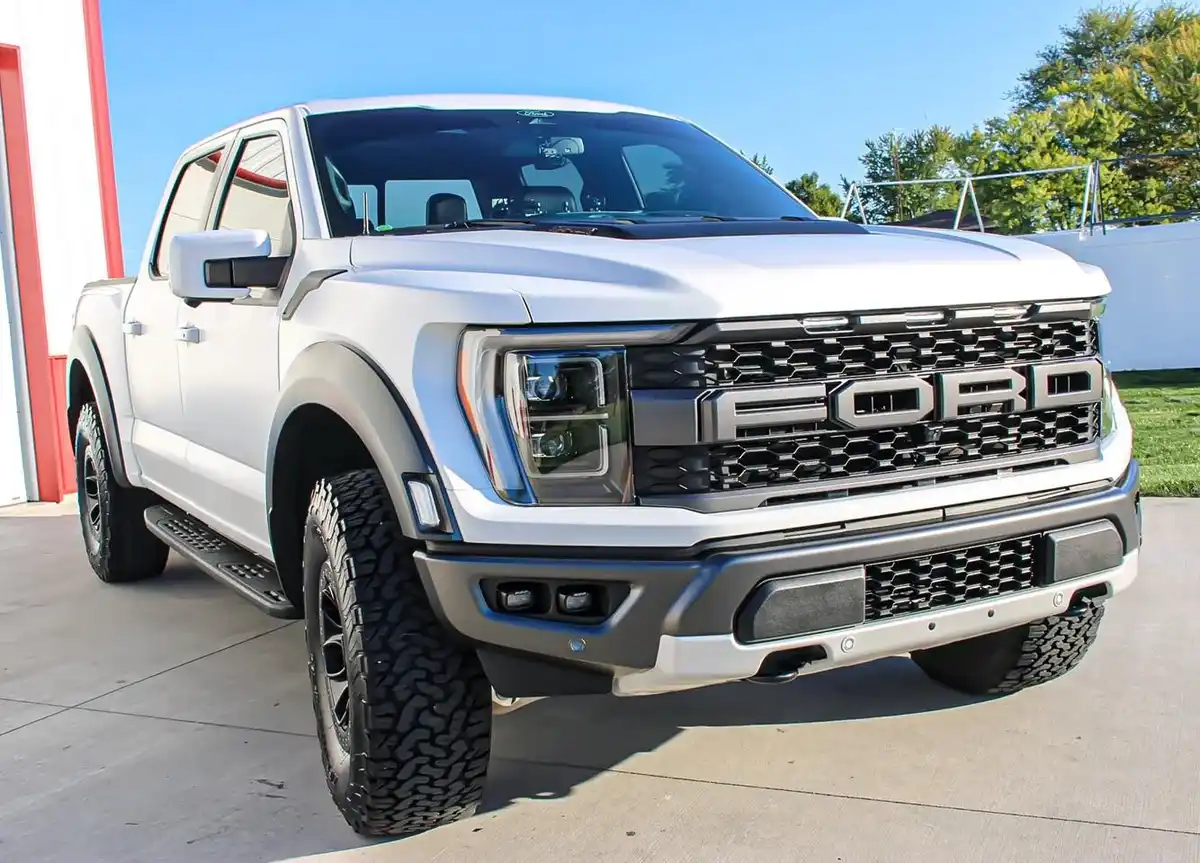 B&M Auto Detailing LLC — Huntingburg IN