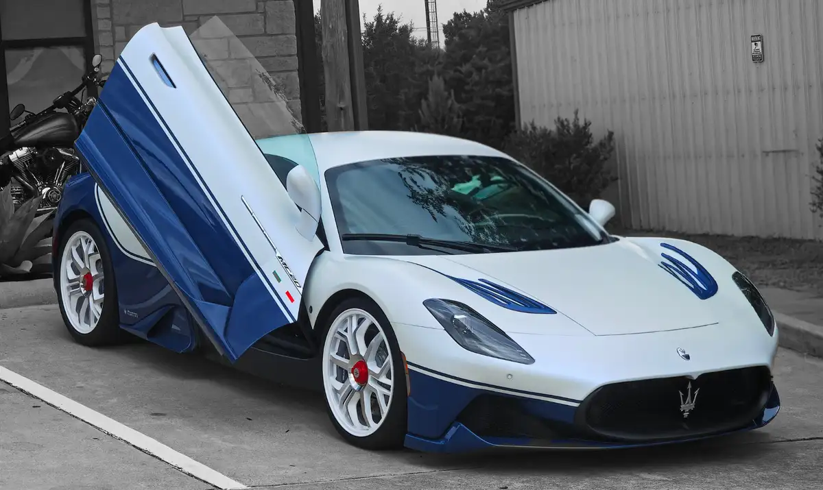 Ceramic Pro Floresville ceramic coating work in Floresville, TX