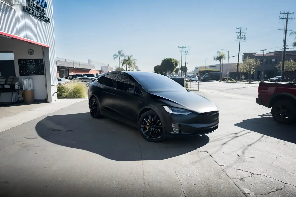 Ezie Wraps 1 ceramic coating work in Canoga, CA