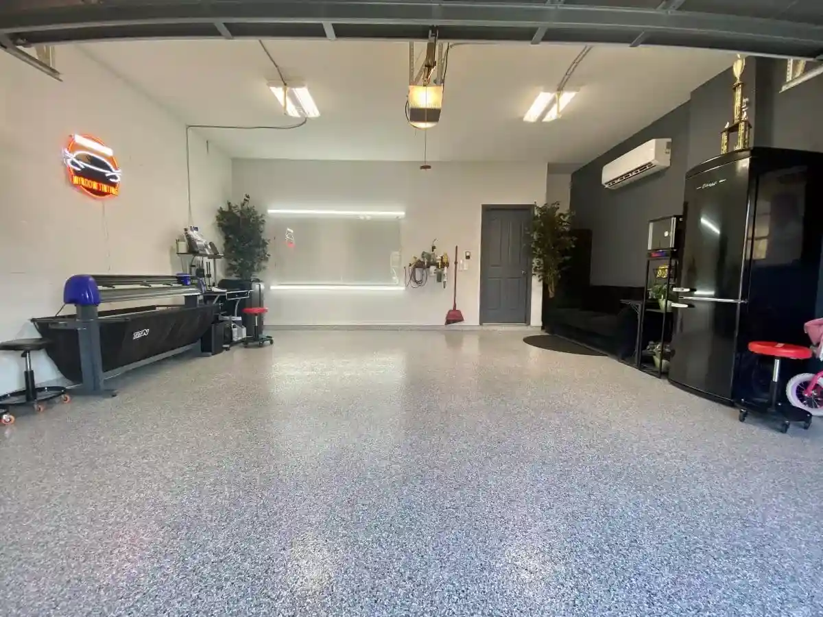 Neighborhood Window Tinting ceramic coating work in Wesley Chapel, FL