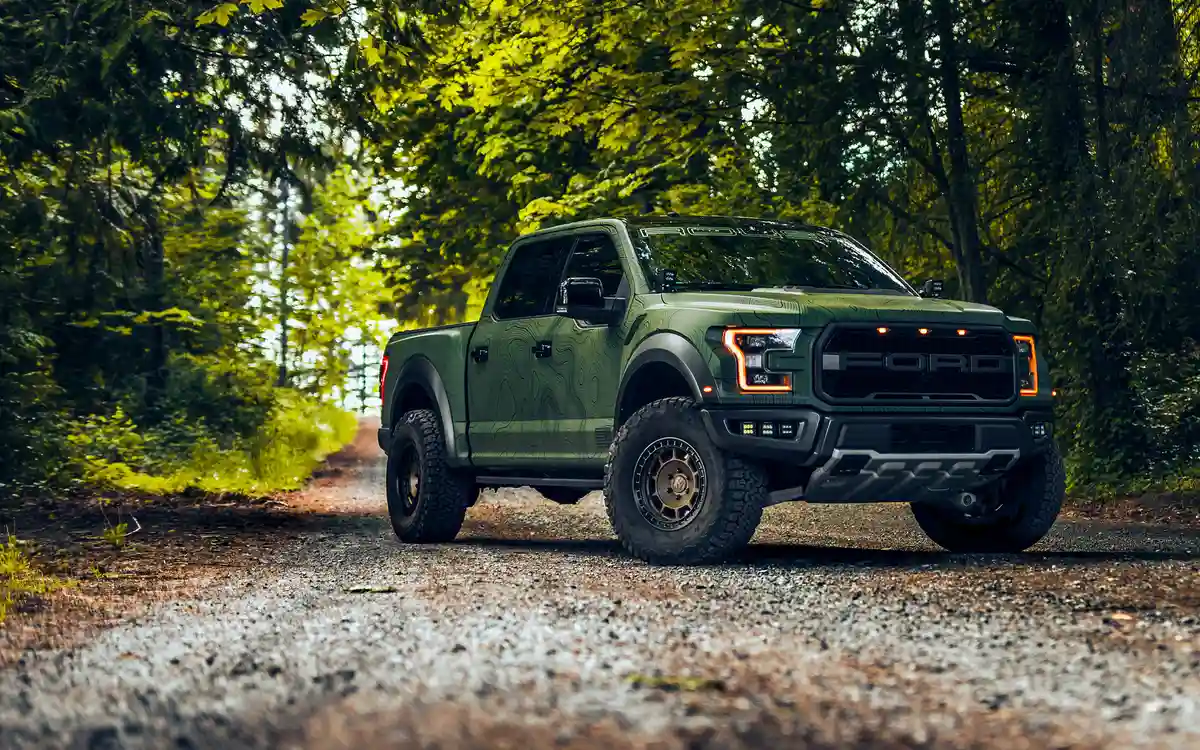 Sun Shade Window Tinting - MI ceramic coating work in Troy, MI