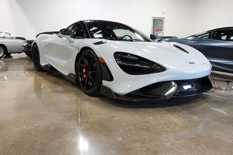 XSiv Detailing & Paint Correction ceramic coating work in Thousand Oaks, CA